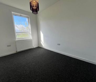 3 bedroom maisonette to rent - Photo 2