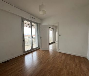 Location Appartement 2 pièces 50m² VALENCE 26000 - Photo 2