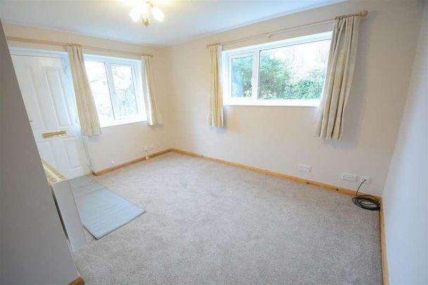Sycamore Court, Barlby, YO8 - Photo 1
