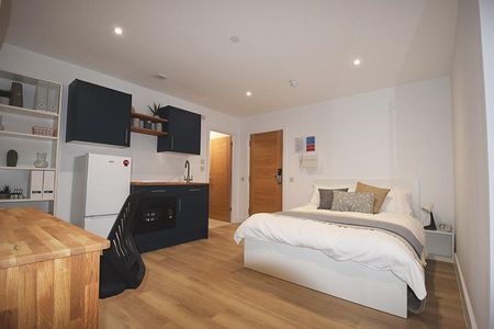 Studio to rent - Photo 2