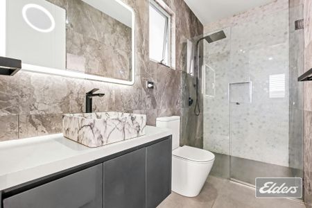 Double Storey House with 10 KW Solar Panels - Photo 4