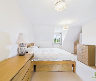 4 bedroom terraced house to rent - Photo 2