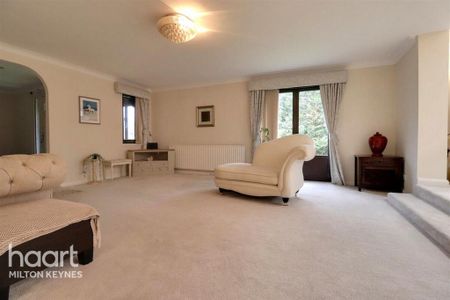 4 bedroom detached house to rent - Photo 3