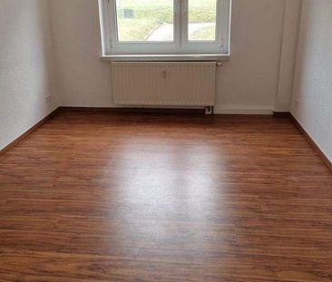 Idyllische und im Grünen gelegene Wohnung! Frisch und modern saniert! - Foto 1