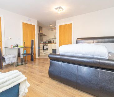 Studio to rent - Photo 2