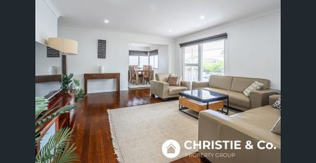 Renovated 3 Bedroom Fully Furnished Home for rent - Available Now!! - Photo 5