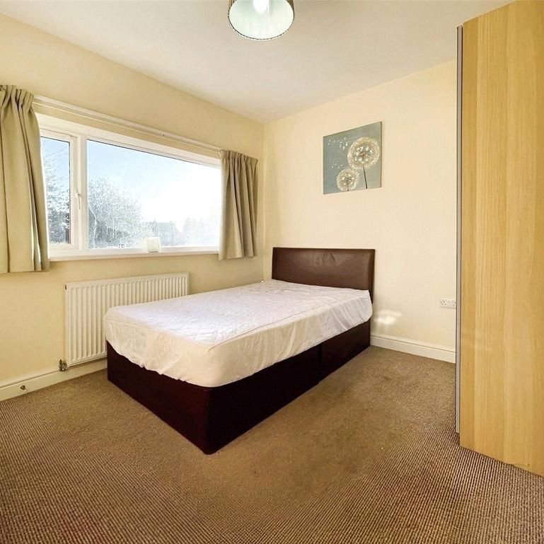 1 bedroom parking to rent - Photo 1