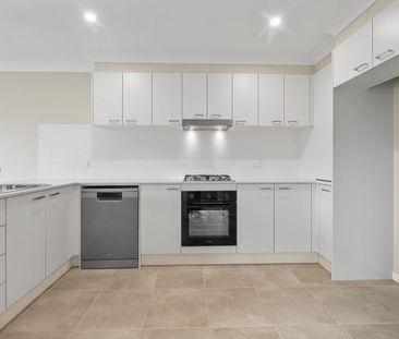 BRAND NEW DUAL KEY HOME AVAILABLE NOW - Photo 4