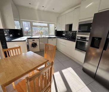 Chislehurst Avenue, Finchley, N12 - Photo 1