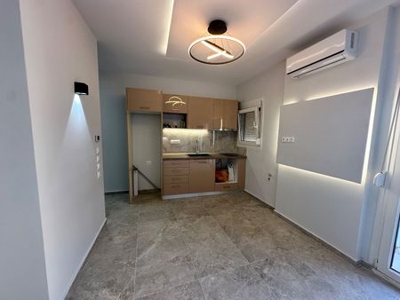 Studio/Γκαρσονιέρα για ενοικίαση Κάτω Αναγέννηση (Νεάπολη) - Photo 3