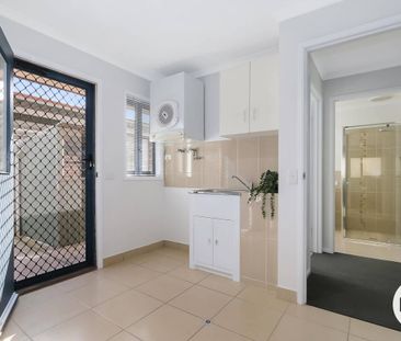 6 MONTH LEASE ONLY! - Photo 5