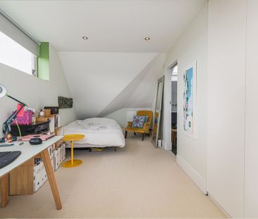 4 Bed End Terrace, Bennerley Road, SW11 - Photo 6