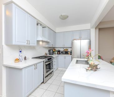 For Lease - 255 Barons Street, Vaughan, Ontario - Photo 2