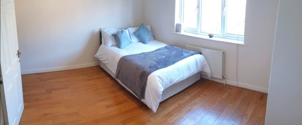 Room in a Shared House, Perth Road, IG2 - Photo 1