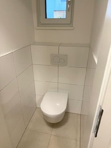 ERSTBEZUG - KOMPLETT RENOVIERTE MIETWOHNUNG MIT PARKPLATZ UND GEMEINSCHAFTSGARTEN IN GFÖHL - Photo 5