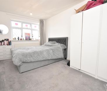 Kestrel Close, Saughall Massie - Photo 4