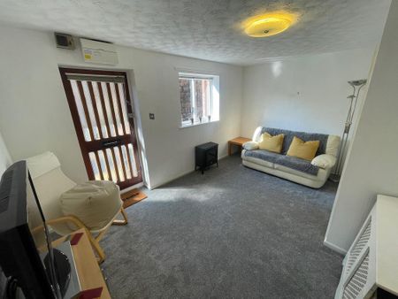 1 bedroom flat to rent - Photo 4