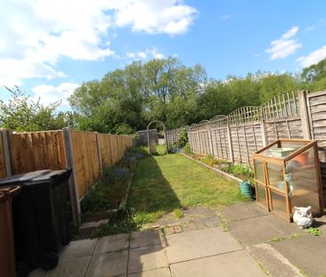 2 bedroom House for rent - Photo 4