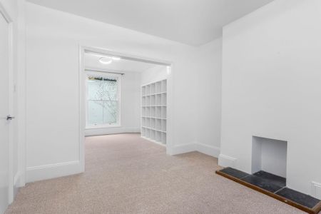 4 bedroom terraced house to rent - Photo 4