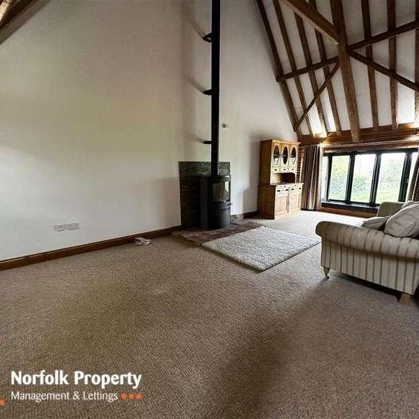 Mautby, NR29 - Photo 1