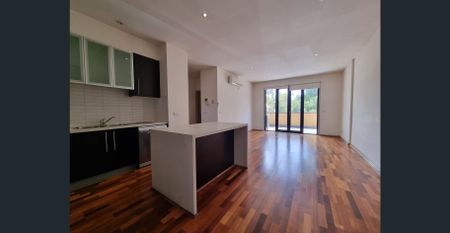 2 BEDROOM APARTMENT - SITUATED CLOSE TO MONASH UNIVERSITY & MONASH MEDICAL CENTRE - Photo 3