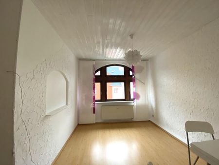 Stark! 2,5 Raum Wohnung mit Einbauküche! - Foto 2