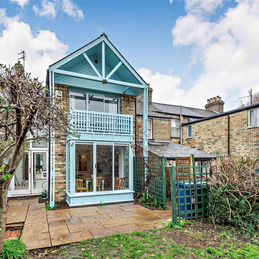 Superb family home located off Mill Road - Photo 1