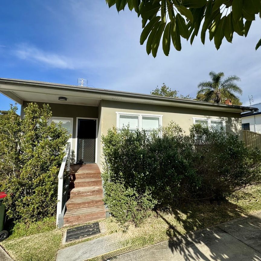 GEM ON GOULD - Photo 1