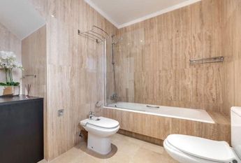 Luxury Villa for rent in Marbella Del Este, Spain