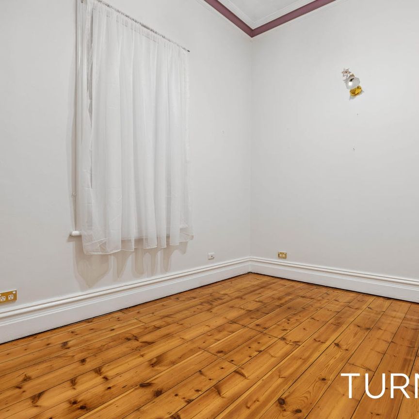 Spacious Character Family Home - Photo 1