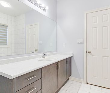 For Lease - 300 Skinner Road Unit# (Upper), Hamilton, Ontario - Photo 2