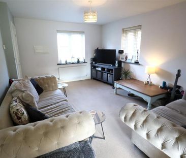 3 bedroom end of terrace house to rent - Photo 3