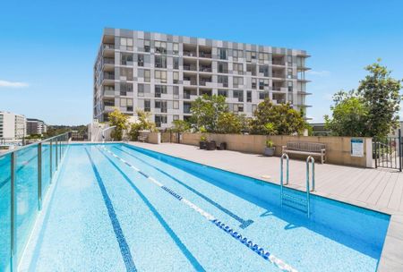 3 Bedroom Penthouse in Wolli Creek with Panoramic View - Photo 5