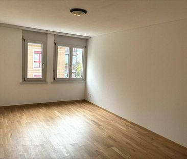 Grosszügige Wohnung mit neuer Küche an ruhiger, zentraler Lage - Foto 2