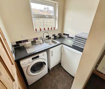 3 bedroom detached house to rent - Photo 5