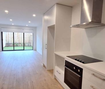 Brand New 2-Bedroom, 2-Bathroom Home with Modern Living Spaces - Photo 3