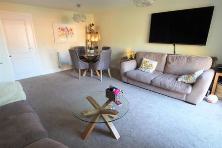 Lodge Farm Chase, Ashbourne, Derbyshire DE6 1GY - Photo 2