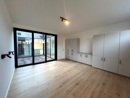 Volledig gerenoveerd duplex-appartement met 3 ruime slaapkamers te centrum Tielt! - Foto 2