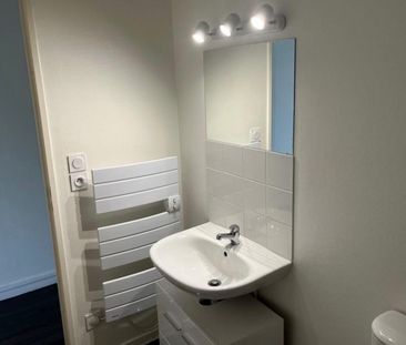 Location Appartement T2 avec parking - Centre ville - Photo 3