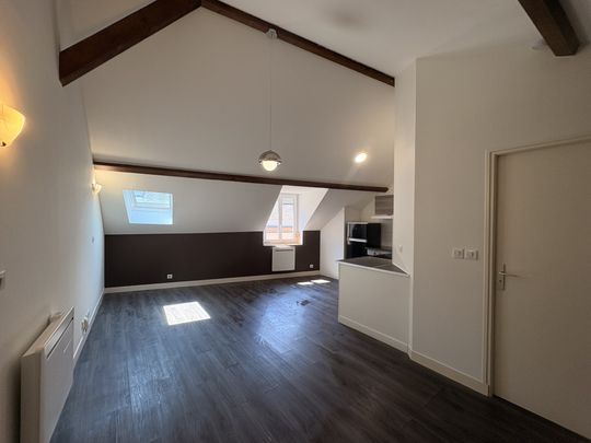 Location Appartement 2 pièces 31m² ORLEANS 45000 - Photo 1