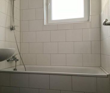 Geräumige 4-Zimmer-Wohnung in Uni Nähe - Photo 1