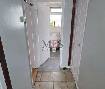 Norwood Road, Southall, UB2 - Photo 2