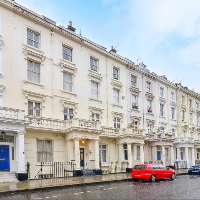 BILLS INCLUDED - A modern studio apartment in this period property in Pimlico, London SW1V - Student - Photo 1