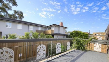 8/21 Lisson Grove, Hawthorn VIC 3122 - Townhouse For Rent | Domain - Photo 5