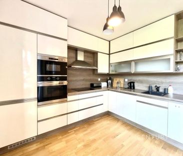 Pronájem bytu 1+kk 42 m2 - Fotografie 4