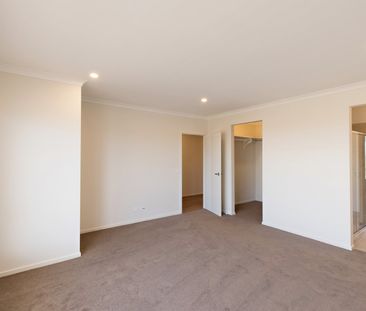 Spacious Family Home in Winter Valley - Photo 3