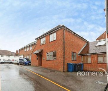 Flat B, Mead House, Mead Lane, Farnham, Surrey, GU9 - Photo 5