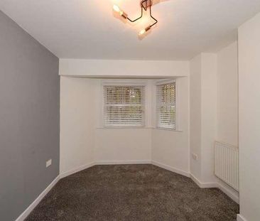 Flat, Sefton Drive, Sefton Park, Liverpool, L8 - Photo 4