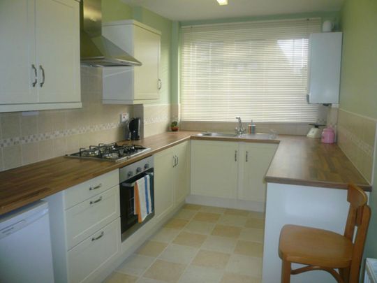 2 bed Apartment for Rent - Photo 1