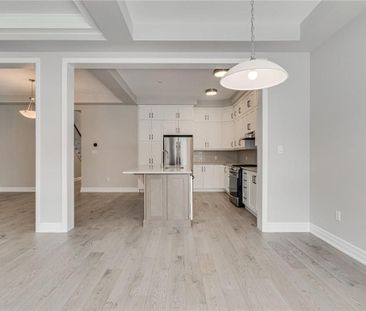 For Lease - 3041 WILLIAM CUTMORE Boulevard, Oakville, Ontario - Photo 3